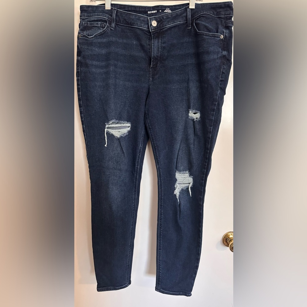Old Navy Mid Rise Rockstar Super Skinny jeans